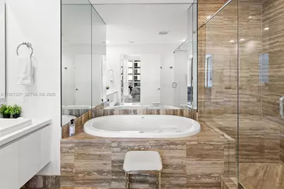 15901 Collins Ave #3302, Sunny Isles Beach, FL 33160 - Photo 21