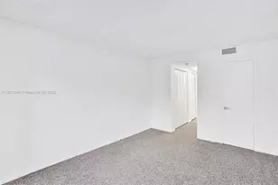 1595 NE 135th St, North Miami, FL 33161 - Photo 17