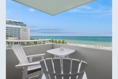 2899 Collins Ave #1025, Miami Beach, FL 33140 - Photo 1