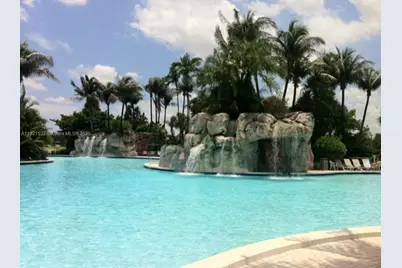 10932 NW 69 St, Doral, FL 33178 - Photo 19