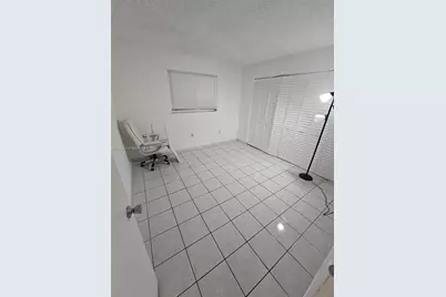 1555 W 44th Pl #221B, Hialeah, FL 33012 - Photo 13