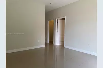 798 NE 43 St #B, Oakland Park, FL 33334 - Photo 17