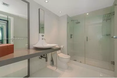 2000 N Bayshore Dr #617, Miami, FL 33137 - Photo 25