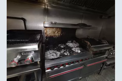 7269 NW 36th St, Miami, FL 33166 - Photo 27