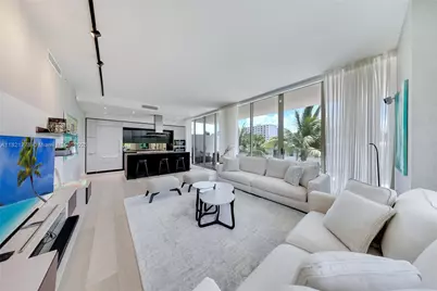 300 Collins Ave #3D, Miami Beach, FL 33139 - Photo 1