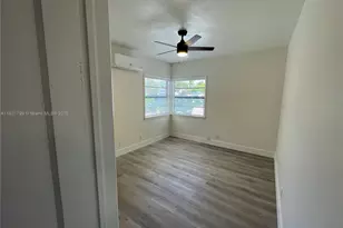 126 NE 19th Ave, Pompano Beach, FL 33060 - Photo 7