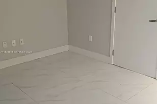 16385 Biscayne Blvd, North Miami Beach, FL 33160 - Photo 5