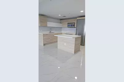 16385 Biscayne Blvd #902, North Miami Beach, FL 33160 - Photo 1