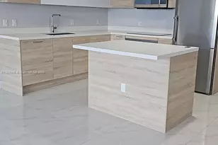 16385 Biscayne Blvd, North Miami Beach, FL 33160 - Photo 1