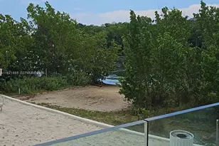 16385 Biscayne Blvd, North Miami Beach, FL 33160 - Photo 35