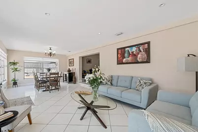 230 W 47th St, Hialeah, FL 33012 - Photo 13