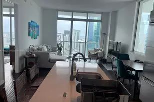 55 SE 6th St, Miami, FL 33131 - Photo 9