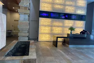 55 SE 6th St, Miami, FL 33131 - Photo 23