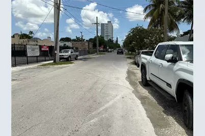 1924 NW 35th St, Miami, FL 33142 - Photo 3