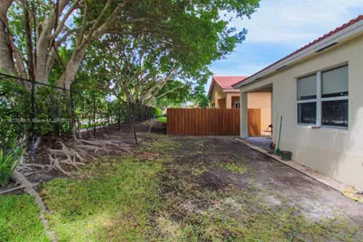 2131 NE 37th Rd, Homestead, FL 33033 - Photo 31