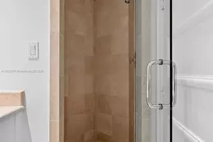 20155 NE 38th Ct, Aventura, FL 33180 - Photo 25