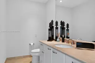 20155 NE 38th Ct, Aventura, FL 33180 - Photo 23