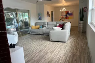 7110 SW 11th St, Pembroke Pines, FL 33023 - Photo 5