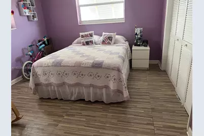 7110 SW 11th St, Pembroke Pines, FL 33023 - Photo 17
