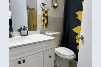 7110 SW 11th St, Pembroke Pines, FL 33023 - Photo 21