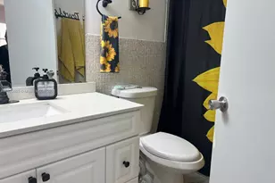 7110 SW 11th St, Pembroke Pines, FL 33023 - Photo 21