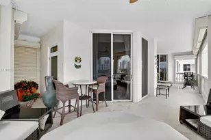 19925 NE 39th Pl, Aventura, FL 33180 - Photo 15