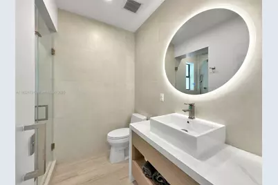 130 SW 25th Rd, Miami, FL 33129 - Photo 31