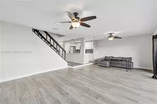 8239 NW 8th St, Plantation, FL 33324 - Photo 13