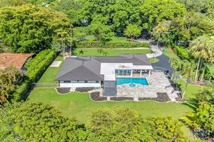 11230 SW 69th Ct, Pinecrest, FL 33156 - Photo 3