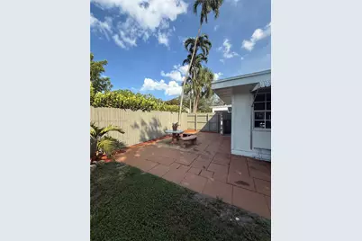 205 SW 21st Way, Fort Lauderdale, FL 33312 - Photo 21
