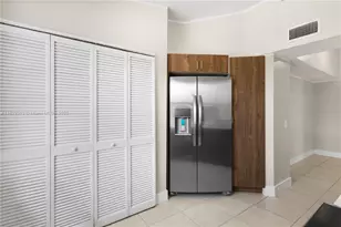 9645 NW 1st Ct, Pembroke Pines, FL 33024 - Photo 45