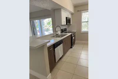 9645 NW 1st Ct #1-209, Pembroke Pines, FL 33024 - Photo 13
