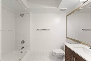 9645 NW 1st Ct, Pembroke Pines, FL 33024 - Photo 27