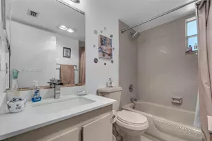 17000 NW 67th Ave, Hialeah, FL 33015 - Photo 13