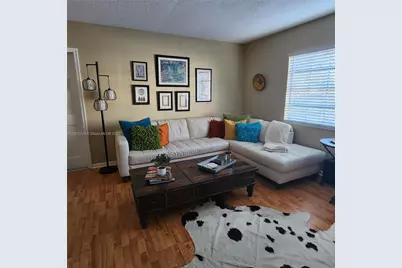 2424 NE 9th St #212, Fort Lauderdale, FL 33304 - Photo 7