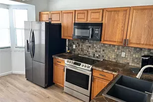 12666 NW 14th Pl, Sunrise, FL 33323 - Photo 3