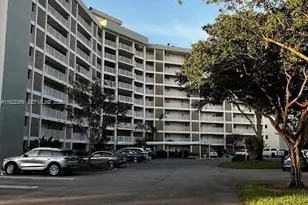 3090 N Course Dr, Pompano Beach, FL 33069 - Photo 3