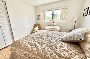 1125 SE 14th Pl, Fort Lauderdale, FL 33316 - Photo 9