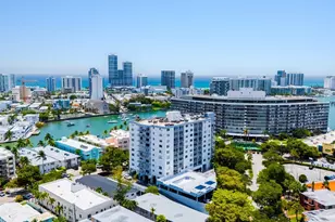 6900 Bay Dr, Miami Beach, FL 33141 - Photo 3