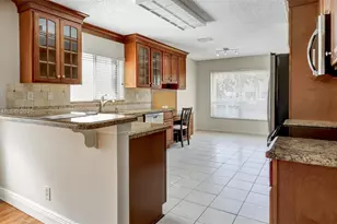 1110 NW 108th Ave, Plantation, FL 33322 - Photo 17