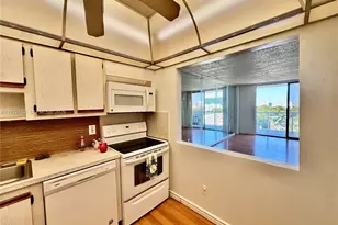 13499 Biscayne Blvd, North Miami, FL 33181 - Photo 33