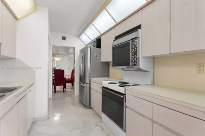 19667 Turnberry Way #6-A, Aventura, FL 33180 - Photo 15