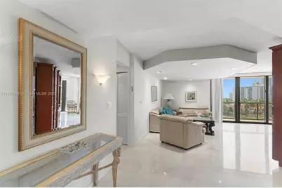 19667 Turnberry Way #6-A, Aventura, FL 33180 - Photo 5