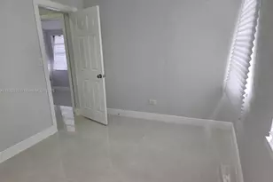 257 E 38th St, Hialeah, FL 33013 - Photo 11