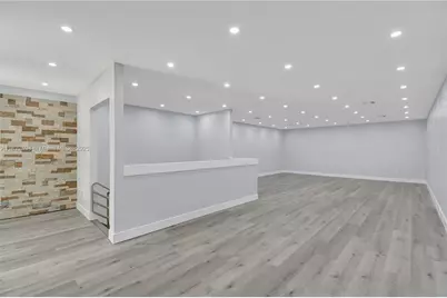 20129 NE 16th Pl #20129, Miami, FL 33179 - Photo 15