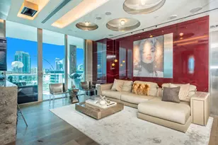 50 South Pointe Dr, Miami Beach, FL 33139 - Photo 1