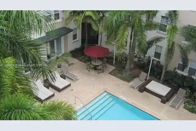 533 NE 3rd Ave #410, Fort Lauderdale, FL 33301 - Photo 9
