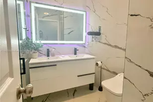 20401 SW 317th St, Homestead, FL 33030 - Photo 9