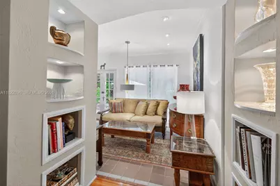 4187 S Le Jeune Rd, Miami, FL 33133 - Photo 17