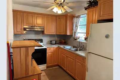 4780 NW 18th Ave, Miami, FL 33142 - Photo 3
